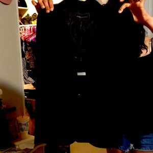 Xs  BCBG BLAZER- black, never worn tag still attached . Retails for 175.00